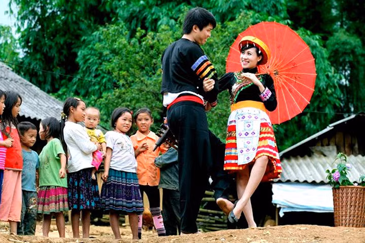 Tháng Tư đến với Chợ tình Khâu Vai Hà Giang