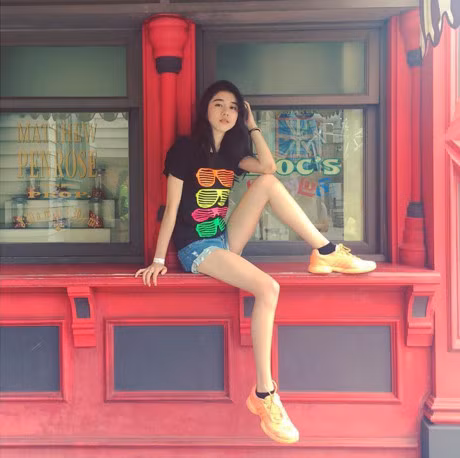 Hot girl Singapore sinh nam 1999 co ve dep tu nhien nhu nu than - Anh 10