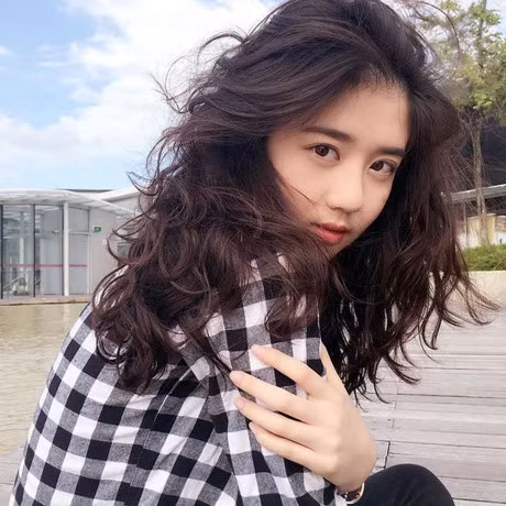 Hot girl Singapore sinh nam 1999 co ve dep tu nhien nhu nu than - Anh 9