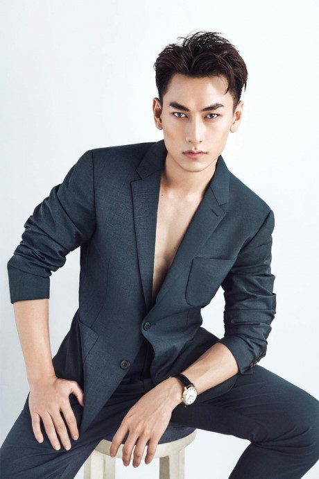 Do style thoi trang cua hai soai ca hot nhat V-biz: Issac va Rocker Nguyen - Anh 1