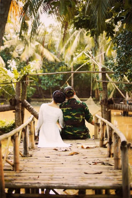 Bạn trai kém đến chục tuổi sở hữu điều gì để được mỹ nhân Việt yêu? - Ảnh 11 Ban trai kem den chuc tuoi so huu dieu gi de duoc my nhan Viet yeu? - Anh 11