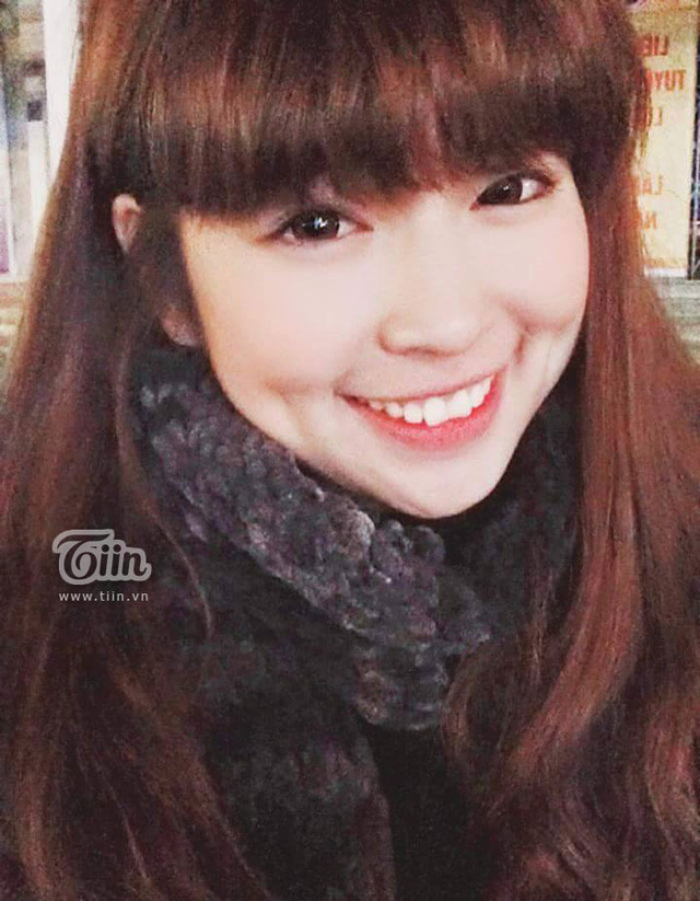 Ảnh thuở bé của hot girl phố núi sở hữu lúm đồng tiền "chết người" ảnh 8 Những cử chỉ đáng yêu của Khánh Vân khiến fan chao đảo.