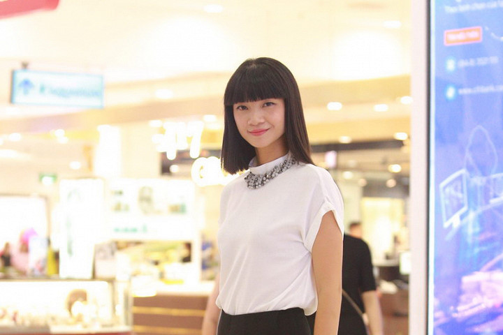 Trà Ngọc Hằng đọ vẻ sexy bên hot girl An "Tây"
