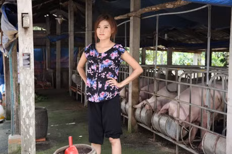 Sau dam cuoi ngon tinh, vo chong Luong The Thanh 