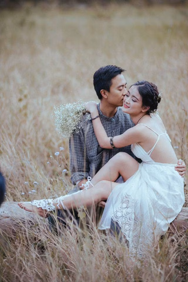  Cặp đôi 9x - chủ nhân của những tấm thiệp gây sốt. 