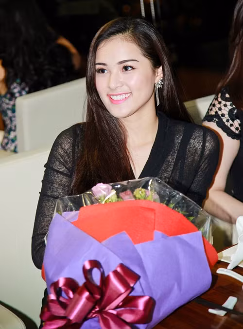 Hành trình lột xác của hot girl Hành trình lột xác của hot girl