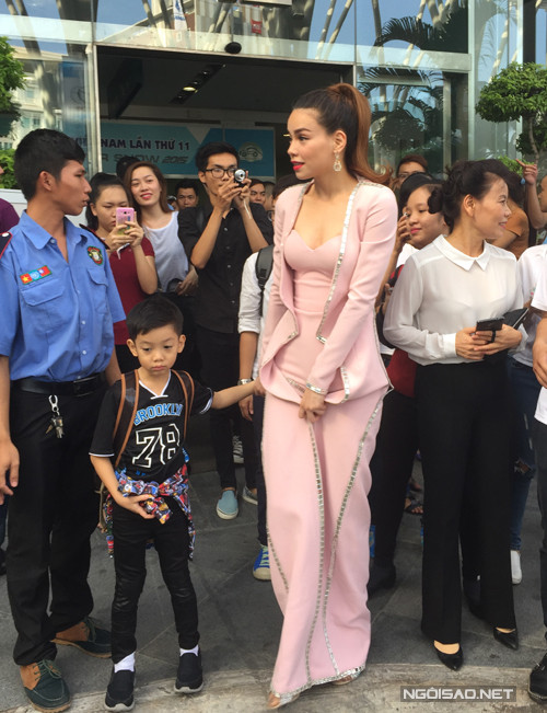 ha-ho-cho-be-subeo-di-dien-cung-10