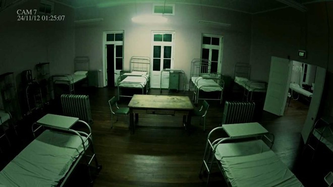 Những người can đảm có thể đăng ký ngủ qua đêm tại khu trại. Ảnh: Theaureview.