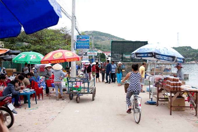 Đón du khách ghé đảo