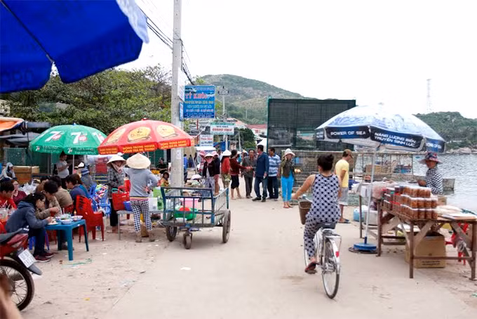 Đón du khách ghé đảo