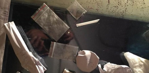 Hàng trăm dân chơi dùng ma túy trong quán bar tại trung tâm TP.HCM - Ảnh 2 Hàng trăm dân chơi dùng ma túy trong quán bar tại trung tâm TP.HCM - Ảnh 2