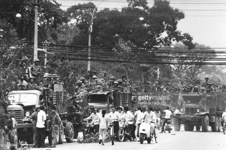Ảnh không thể quên về Sài Gòn ngày 30/4/1975 của Getty (1) - Ảnh 12 Anh khong the quen ve Sai Gon ngay 30/4/1975 cua Getty (1) - Anh 12