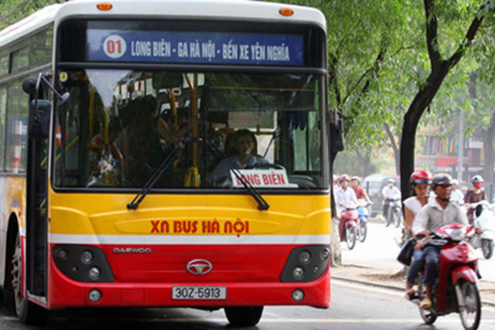 Vì sao người dân không mặn mà với xe bus?
