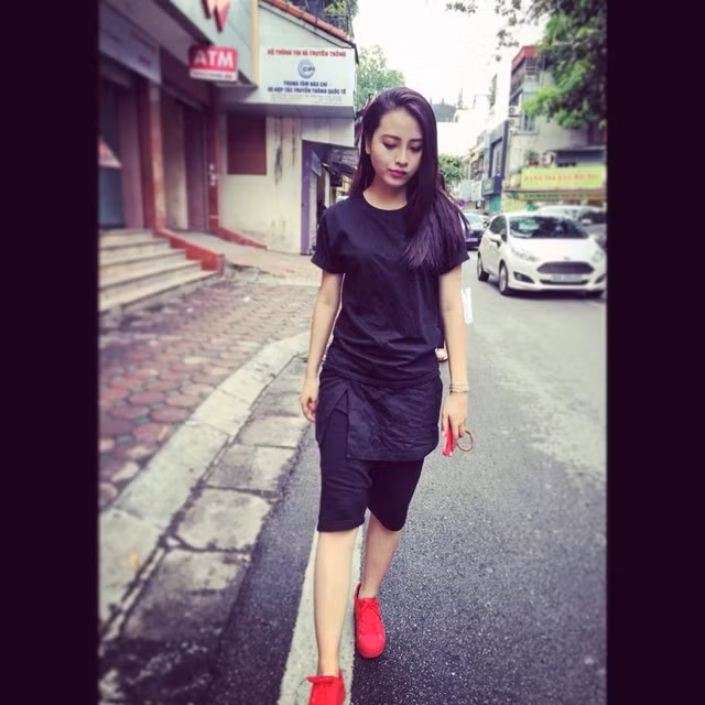 Chân dung nữ MC xinh đẹp nhất “Bữa trưa vui vẻ“ ảnh 12