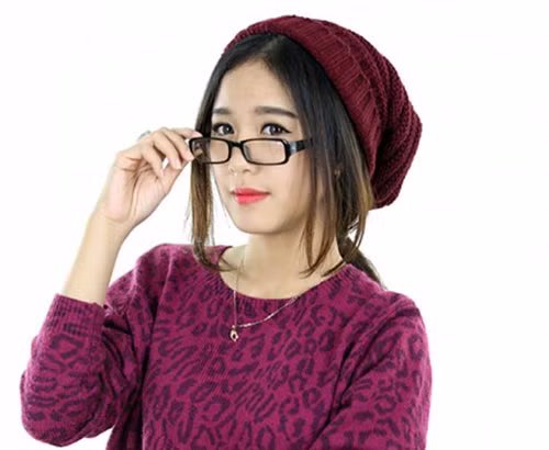 Những kiểu tóc xinh yêu kết hợp với mũ mùa đông ảnh 12 Những kiểu tóc xinh yêu kết hợp với mũ mùa đông - 12