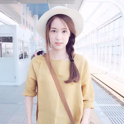 Những kiểu tóc xinh yêu kết hợp với mũ mùa đông ảnh 15 Những kiểu tóc xinh yêu kết hợp với mũ mùa đông - 15