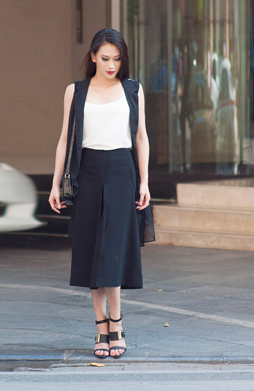 5 cách mặc áo vest không tay đẹp miễn chê ngày cuối Thu - 9