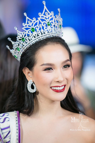 Người đẹp Thái Lan lên ngôi Hoa hậu chuyển giới quốc tế - Ảnh 4 Nguoi dep Thai Lan len ngoi Hoa hau chuyen gioi quoc te - Anh 4