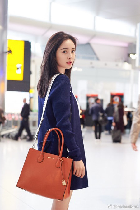 Mặt mộc vẫn xinh đẹp như hoa, ai bảo Dương Mịch phẫu thuật thẩm mỹ? - Ảnh 3 Mat moc van xinh dep nhu hoa, ai bao Duong Mich phau thuat tham my? - Anh 3