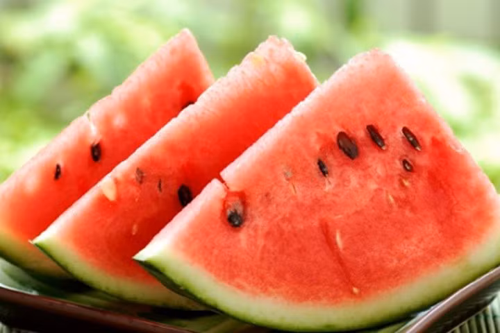 Khi ăn dưa hấu, đừng vội vứt vỏ đi vì đó là thần dược chữa bệnh