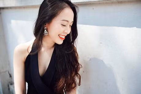 Chi la tiep vien hang khong thoi ma, co can phai xinh the nay khong? - Anh 6