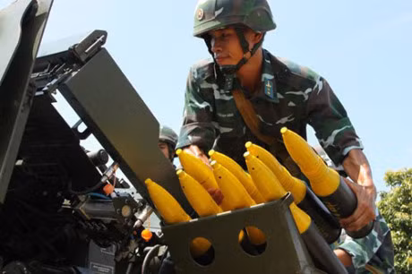 Phi cong tre VN 250 gio bay 