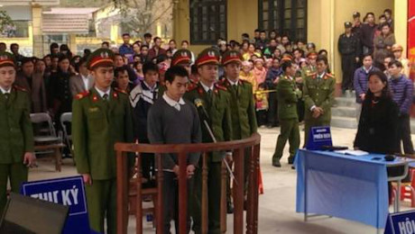 Tử hình Tẩn Láo Lở kẻ gây ra vụ thảm sát 4 người chết ở Lào Cai - Ảnh 1 Tu hinh Tan Lao Lo ke gay ra vu tham sat 4 nguoi chet o Lao Cai - Anh 1
