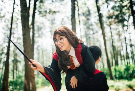 Ảnh cưới hóa thân thành Harry Potter của đôi trẻ Đà Nẵng - Ảnh 5 Anh cuoi hoa than thanh Harry Potter cua doi tre Da Nang - Anh 5