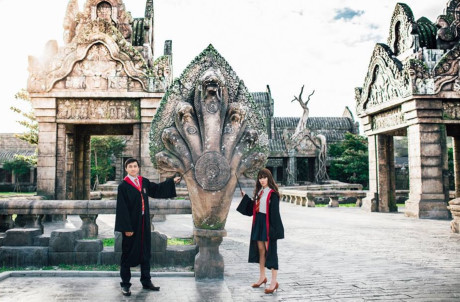 Ảnh cưới hóa thân thành Harry Potter của đôi trẻ Đà Nẵng - Ảnh 7 Anh cuoi hoa than thanh Harry Potter cua doi tre Da Nang - Anh 7
