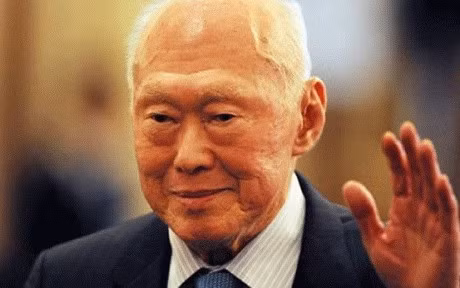 Chinh sach ngoai ngu cua ong Ly Quang Dieu - Anh 2