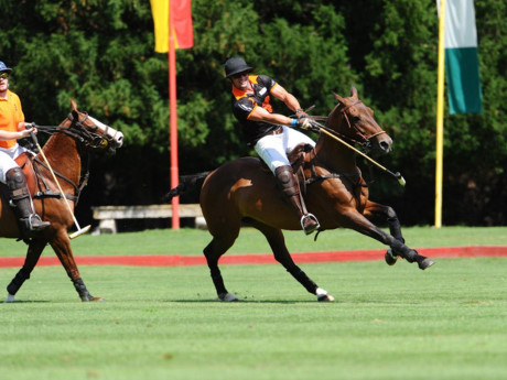 Những điều chưa biết về Ralph Lauren - ông trùm thời trang đi lên từ hai bàn tay trắng - Ảnh 5 Nhung dieu chua biet ve Ralph Lauren - ong trum thoi trang di len tu hai ban tay trang - Anh 5