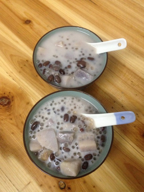 Chè khoai môn đậu đỏ nóng hổi ăn ngày đông lạnh giá - Ảnh 6 Che khoai mon dau do nong hoi an ngay dong lanh gia - Anh 6