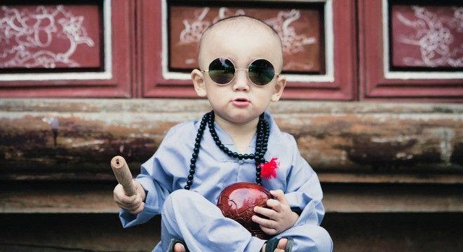 Đổ gục trước “Chú tiểu đáng yêu nhất Vịnh Bắc Bộ“
