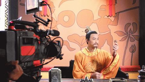 Tiến Lộc vào vai Lý Công Uẩn.