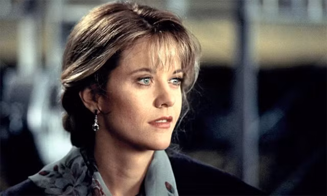  Giai đoạn những năm 1990, danh sách kiều nữ tóc vàng Hollywood còn có Meg Ryan, người đẹp nổi tiếng với vai diễn trong các phim Sleepless in Seattle, You’ve Got Mail, When Harry Met Sally. 