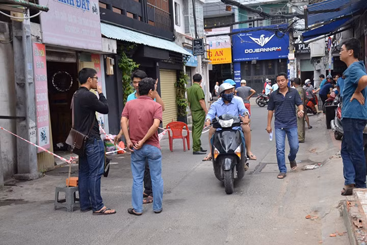 Các đơn vị chức năng đang điều tra làm rõ nguyên nhân. Ảnh: Báo CAND.