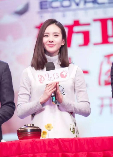 Nửa năm để 20 kiểu tóc như tiểu Hoa đán Lưu Thi Thi - Ảnh 6 Nua nam de 20 kieu toc nhu tieu Hoa dan Luu Thi Thi - Anh 6