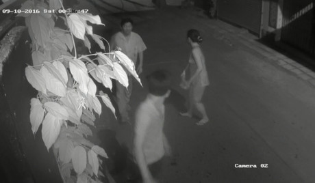 Thợ sửa xe bị giết dã man giữa Sài Gòn - Ảnh 2 Tho sua xe bi giet da man giua Sai Gon - Anh 2