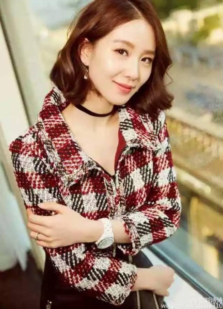 Nửa năm để 20 kiểu tóc như tiểu Hoa đán Lưu Thi Thi - Ảnh 19 Nua nam de 20 kieu toc nhu tieu Hoa dan Luu Thi Thi - Anh 19