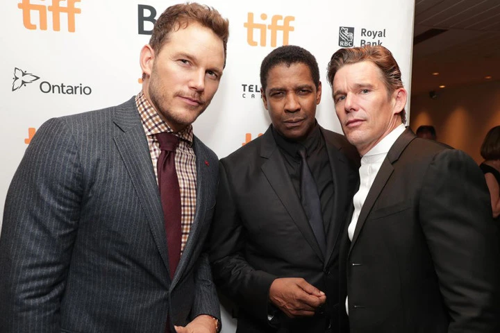 Chris Pratt, Denzel Washington và Ethan Hawke dự buổi công chiếu The Magnificent Seven vào đêm 8/9 tại LHP quốc tế Toronto. Ảnh: AP