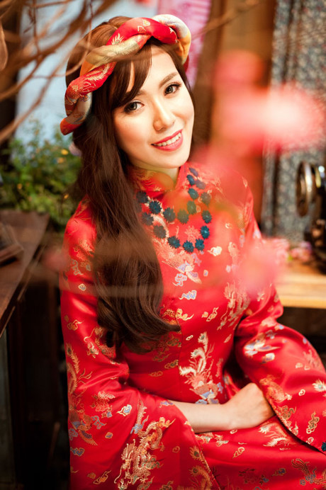 Mai Thỏ diện áo dài đôi với con gái đón xuân - Ảnh 4 Mai Tho dien ao dai doi voi con gai don xuan - Anh 4