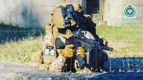 Man nhan trang bi cua 