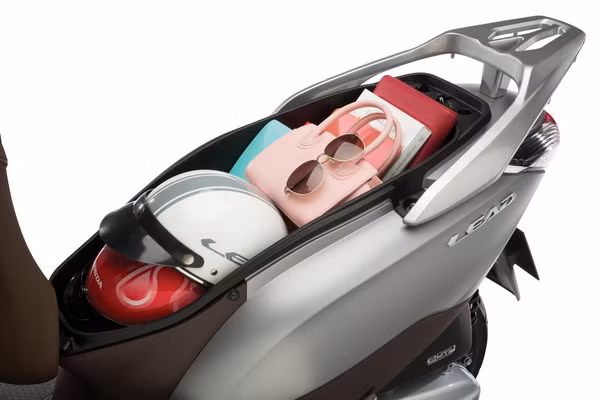 Honda Lead_3_resize.jpg