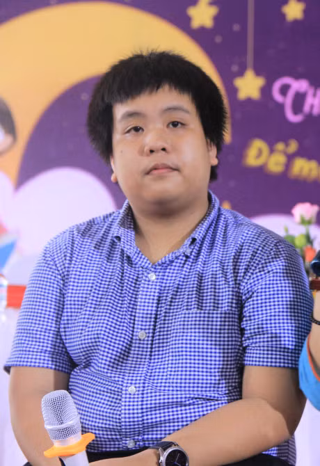 Tre em vay kin Do Nhat Nam de nghe ke chuyen bang tieng Anh - Anh 2