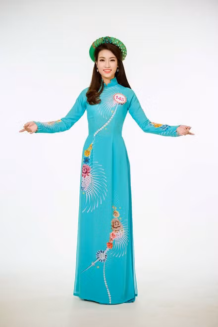 Ngam nhan sac 30 thi sinh Hoa hau Viet Nam truoc dem chung ket - Anh 25