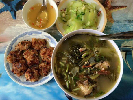 Bữa cơm 8 ngàn đồ ăn của đôi bạn sinh viên Hà Nội - Ảnh 11 Bua com 8 ngan do an cua doi ban sinh vien Ha Noi - Anh 11
