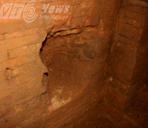 Dấu vết một vụ đào bới Dấu vết một vụ đào bới