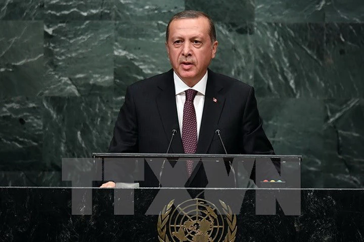 Tổng thống Thổ Nhĩ Kỳ Recep Tayyip Erdogan phát biểu tại phiên họp Đại Hội đồng Liên hợp quốc ở New York (Mỹ) ngày 20/9. Nguồn: AFP/TTXVN