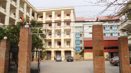 Hai Duong: 20 co quan tuyen dung 213 HDLD trai quy dinh - Anh 2