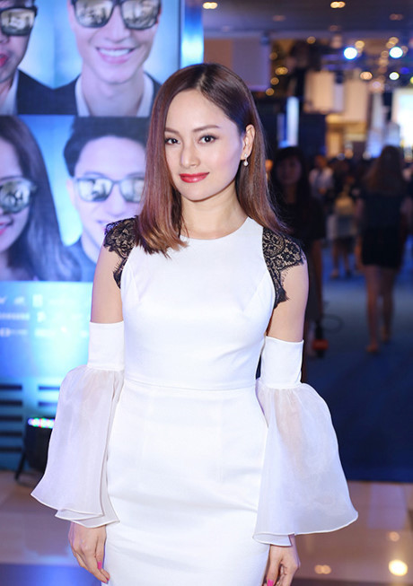 Thời trang sao Việt xấu tuần qua: Linh Nga lộ chân ngắn cũn, Phương Thanh già như bà ngoại - Ảnh 6 Thoi trang sao Viet xau tuan qua: Linh Nga lo chan ngan cun, Phuong Thanh gia nhu ba ngoai - Anh 6